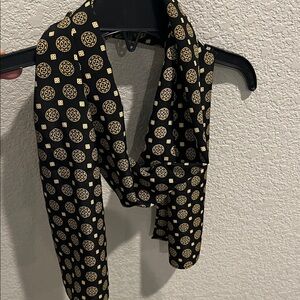 Elegant Black and Gold Scarf